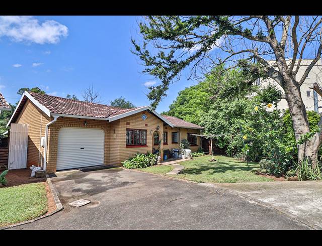 3 BEDROOM TOWNHOUSE SOLD IN PRESTBURY